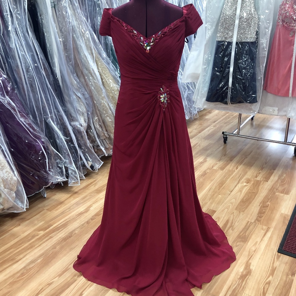 Alyce Off-the-Shoulder Gown Size 2